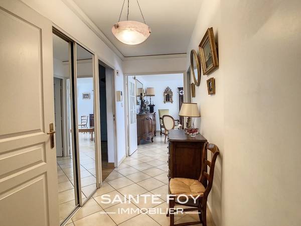 2023795 image6 - Sainte Foy Immobilier - Ce sont des agences immobilières dans l'Ouest Lyonnais spécialisées dans la location de maison ou d'appartement et la vente de propriété de prestige.