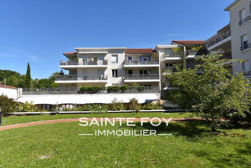 17496 image1 - Sainte Foy Immobilier - Ce sont des agences immobilières dans l'Ouest Lyonnais spécialisées dans la location de maison ou d'appartement et la vente de propriété de prestige.