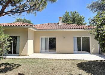 2024938 image1 - Sainte Foy Immobilier - Ce sont des agences immobilières dans l'Ouest Lyonnais spécialisées dans la location de maison ou d'appartement et la vente de propriété de prestige.