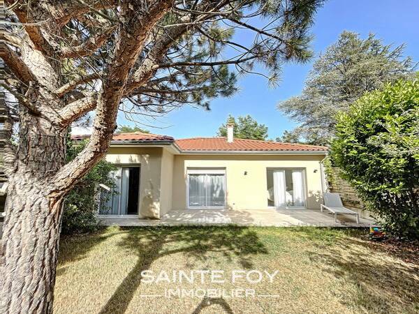 2024938 image10 - Sainte Foy Immobilier - Ce sont des agences immobilières dans l'Ouest Lyonnais spécialisées dans la location de maison ou d'appartement et la vente de propriété de prestige.