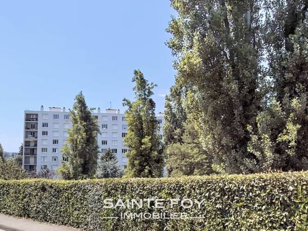 2024955 image8 - Sainte Foy Immobilier - Ce sont des agences immobilières dans l'Ouest Lyonnais spécialisées dans la location de maison ou d'appartement et la vente de propriété de prestige.