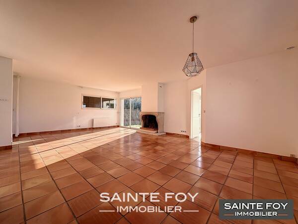2024994 image2 - Sainte Foy Immobilier - Ce sont des agences immobilières dans l'Ouest Lyonnais spécialisées dans la location de maison ou d'appartement et la vente de propriété de prestige.