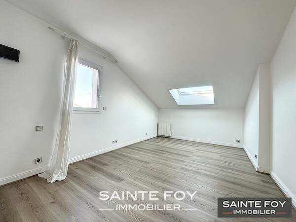 2024994 image7 - Sainte Foy Immobilier - Ce sont des agences immobilières dans l'Ouest Lyonnais spécialisées dans la location de maison ou d'appartement et la vente de propriété de prestige.