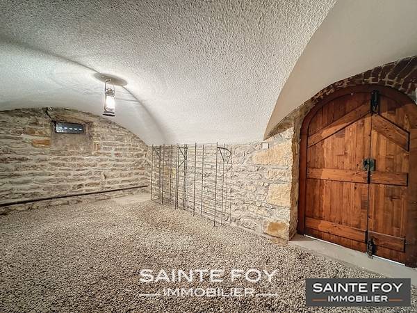 2025499 image9 - Sainte Foy Immobilier - Ce sont des agences immobilières dans l'Ouest Lyonnais spécialisées dans la location de maison ou d'appartement et la vente de propriété de prestige.