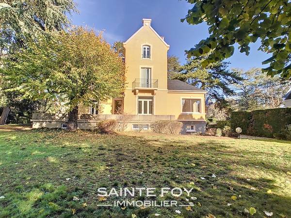 2025499 image10 - Sainte Foy Immobilier - Ce sont des agences immobilières dans l'Ouest Lyonnais spécialisées dans la location de maison ou d'appartement et la vente de propriété de prestige.