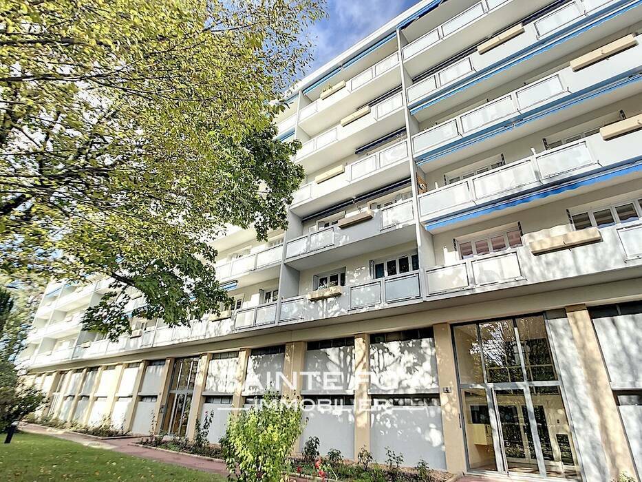 2024971 image1 - Sainte Foy Immobilier - Ce sont des agences immobilières dans l'Ouest Lyonnais spécialisées dans la location de maison ou d'appartement et la vente de propriété de prestige.