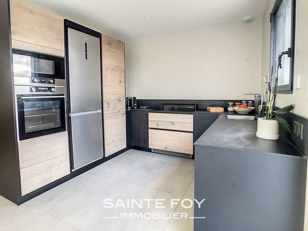 2024988 image4 - Sainte Foy Immobilier - Ce sont des agences immobilières dans l'Ouest Lyonnais spécialisées dans la location de maison ou d'appartement et la vente de propriété de prestige.