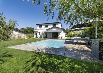 2025571 image1 - Sainte Foy Immobilier - Ce sont des agences immobilières dans l'Ouest Lyonnais spécialisées dans la location de maison ou d'appartement et la vente de propriété de prestige.