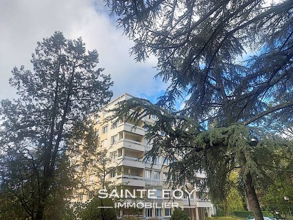 2025602 image4 - Sainte Foy Immobilier - Ce sont des agences immobilières dans l'Ouest Lyonnais spécialisées dans la location de maison ou d'appartement et la vente de propriété de prestige.