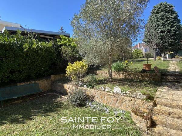 2022655 image9 - Sainte Foy Immobilier - Ce sont des agences immobilières dans l'Ouest Lyonnais spécialisées dans la location de maison ou d'appartement et la vente de propriété de prestige.