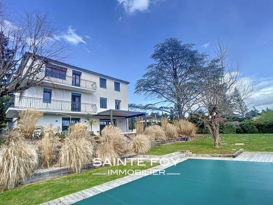 2024958 image1 - Sainte Foy Immobilier - Ce sont des agences immobilières dans l'Ouest Lyonnais spécialisées dans la location de maison ou d'appartement et la vente de propriété de prestige.