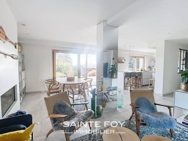 2024958 image9 - Sainte Foy Immobilier - Ce sont des agences immobilières dans l'Ouest Lyonnais spécialisées dans la location de maison ou d'appartement et la vente de propriété de prestige.