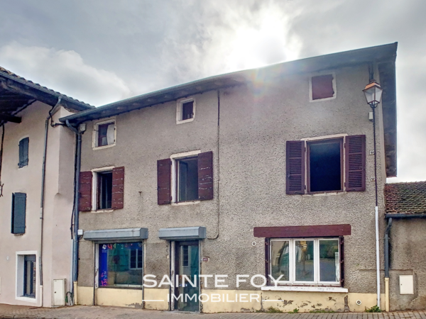 2025633 image4 - Sainte Foy Immobilier - Ce sont des agences immobilières dans l'Ouest Lyonnais spécialisées dans la location de maison ou d'appartement et la vente de propriété de prestige.
