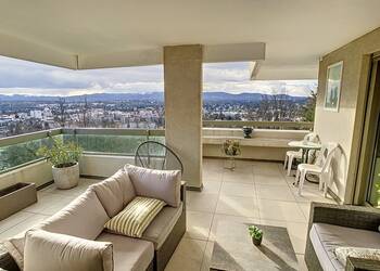 2025641 image1 - Sainte Foy Immobilier - Ce sont des agences immobilières dans l'Ouest Lyonnais spécialisées dans la location de maison ou d'appartement et la vente de propriété de prestige.