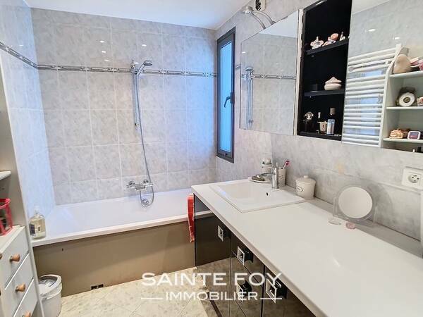 2025641 image6 - Sainte Foy Immobilier - Ce sont des agences immobilières dans l'Ouest Lyonnais spécialisées dans la location de maison ou d'appartement et la vente de propriété de prestige.