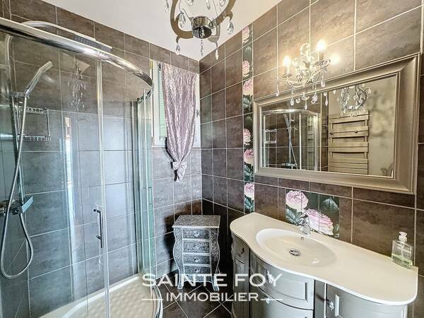 2025657 image7 - Sainte Foy Immobilier - Ce sont des agences immobilières dans l'Ouest Lyonnais spécialisées dans la location de maison ou d'appartement et la vente de propriété de prestige.