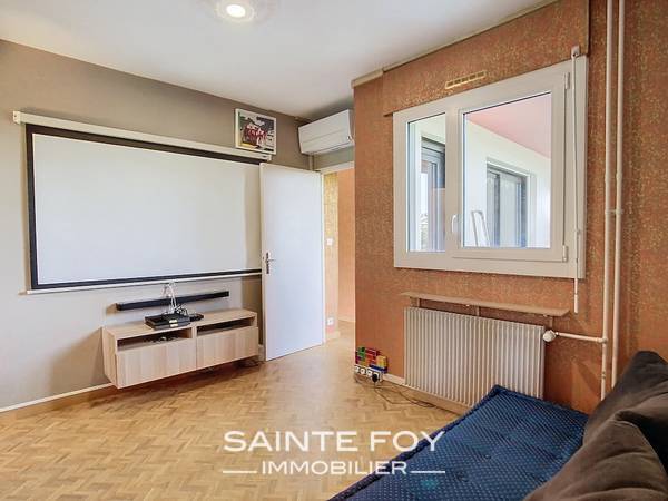 2025666 image5 - Sainte Foy Immobilier - Ce sont des agences immobilières dans l'Ouest Lyonnais spécialisées dans la location de maison ou d'appartement et la vente de propriété de prestige.