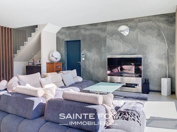 2025685 image3 - Sainte Foy Immobilier - Ce sont des agences immobilières dans l'Ouest Lyonnais spécialisées dans la location de maison ou d'appartement et la vente de propriété de prestige.