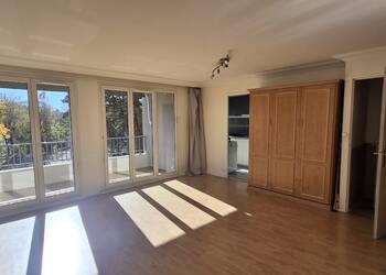 2021586 image1 - Sainte Foy Immobilier - Ce sont des agences immobilières dans l'Ouest Lyonnais spécialisées dans la location de maison ou d'appartement et la vente de propriété de prestige.