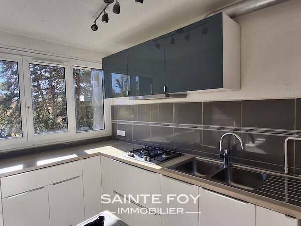 2021586 image2 - Sainte Foy Immobilier - Ce sont des agences immobilières dans l'Ouest Lyonnais spécialisées dans la location de maison ou d'appartement et la vente de propriété de prestige.