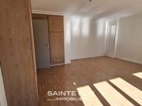 2021586 image6 - Sainte Foy Immobilier - Ce sont des agences immobilières dans l'Ouest Lyonnais spécialisées dans la location de maison ou d'appartement et la vente de propriété de prestige.