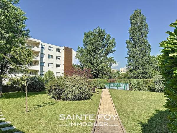 2025693 image10 - Sainte Foy Immobilier - Ce sont des agences immobilières dans l'Ouest Lyonnais spécialisées dans la location de maison ou d'appartement et la vente de propriété de prestige.