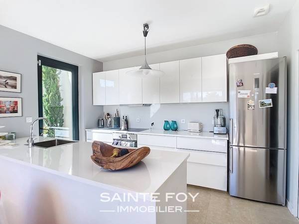 2025632 image5 - Sainte Foy Immobilier - Ce sont des agences immobilières dans l'Ouest Lyonnais spécialisées dans la location de maison ou d'appartement et la vente de propriété de prestige.