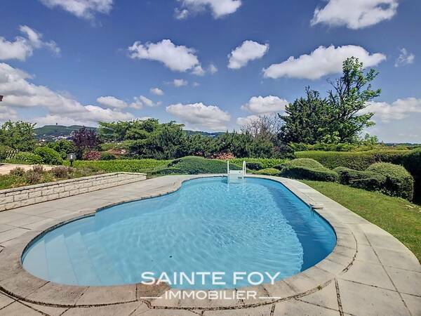 2025719 image8 - Sainte Foy Immobilier - Ce sont des agences immobilières dans l'Ouest Lyonnais spécialisées dans la location de maison ou d'appartement et la vente de propriété de prestige.
