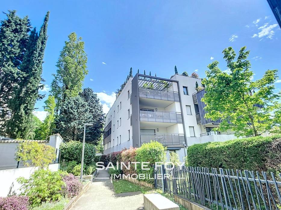 2021565 image1 - Sainte Foy Immobilier - Ce sont des agences immobilières dans l'Ouest Lyonnais spécialisées dans la location de maison ou d'appartement et la vente de propriété de prestige.