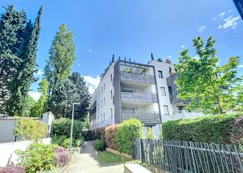 2021565 image1 - Sainte Foy Immobilier - Ce sont des agences immobilières dans l'Ouest Lyonnais spécialisées dans la location de maison ou d'appartement et la vente de propriété de prestige.