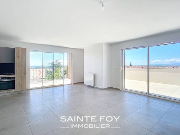 2025731 image4 - Sainte Foy Immobilier - Ce sont des agences immobilières dans l'Ouest Lyonnais spécialisées dans la location de maison ou d'appartement et la vente de propriété de prestige.