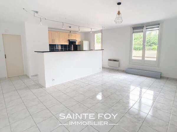 2025798 image2 - Sainte Foy Immobilier - Ce sont des agences immobilières dans l'Ouest Lyonnais spécialisées dans la location de maison ou d'appartement et la vente de propriété de prestige.