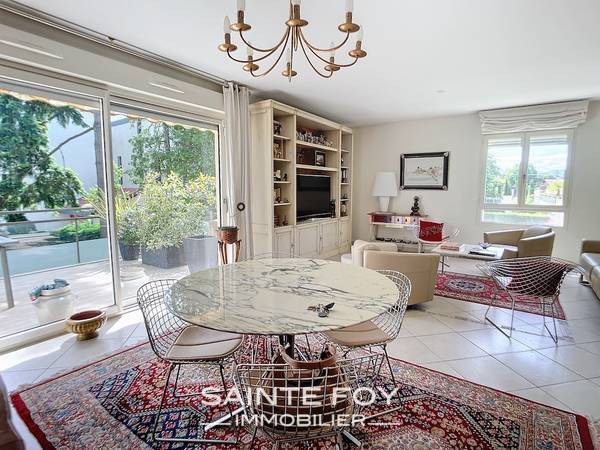 2025810 image4 - Sainte Foy Immobilier - Ce sont des agences immobilières dans l'Ouest Lyonnais spécialisées dans la location de maison ou d'appartement et la vente de propriété de prestige.