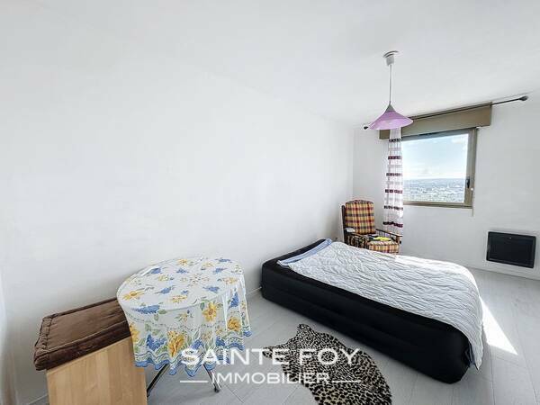 2025925 image6 - Sainte Foy Immobilier - Ce sont des agences immobilières dans l'Ouest Lyonnais spécialisées dans la location de maison ou d'appartement et la vente de propriété de prestige.