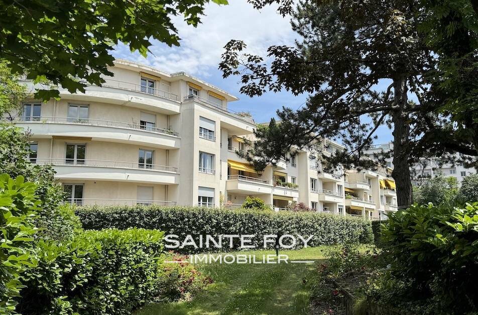 2019940 image1 - Sainte Foy Immobilier - Ce sont des agences immobilières dans l'Ouest Lyonnais spécialisées dans la location de maison ou d'appartement et la vente de propriété de prestige.