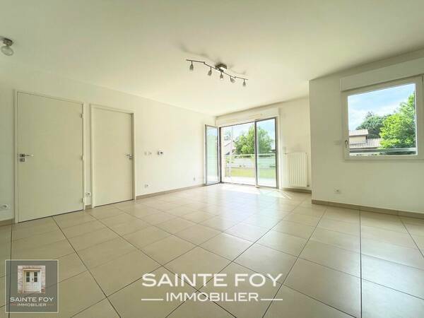 2025932 image2 - Sainte Foy Immobilier - Ce sont des agences immobilières dans l'Ouest Lyonnais spécialisées dans la location de maison ou d'appartement et la vente de propriété de prestige.