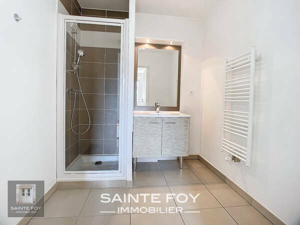 2025932 image7 - Sainte Foy Immobilier - Ce sont des agences immobilières dans l'Ouest Lyonnais spécialisées dans la location de maison ou d'appartement et la vente de propriété de prestige.