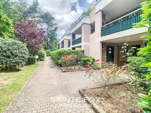 2025933 image6 - Sainte Foy Immobilier - Ce sont des agences immobilières dans l'Ouest Lyonnais spécialisées dans la location de maison ou d'appartement et la vente de propriété de prestige.