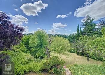 2025931 image1 - Sainte Foy Immobilier - Ce sont des agences immobilières dans l'Ouest Lyonnais spécialisées dans la location de maison ou d'appartement et la vente de propriété de prestige.