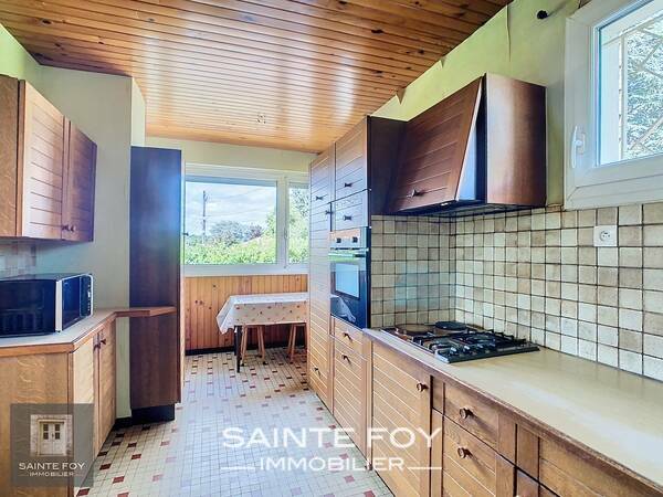 2025931 image7 - Sainte Foy Immobilier - Ce sont des agences immobilières dans l'Ouest Lyonnais spécialisées dans la location de maison ou d'appartement et la vente de propriété de prestige.