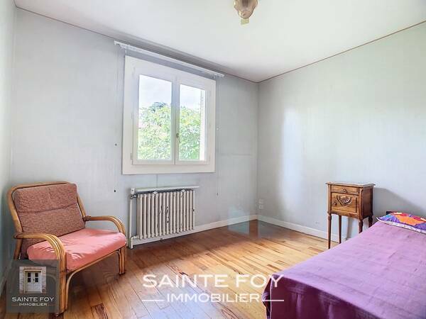 2025931 image9 - Sainte Foy Immobilier - Ce sont des agences immobilières dans l'Ouest Lyonnais spécialisées dans la location de maison ou d'appartement et la vente de propriété de prestige.