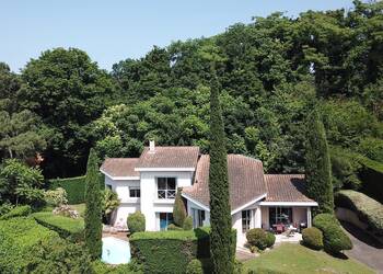 2023692 image1 - Sainte Foy Immobilier - Ce sont des agences immobilières dans l'Ouest Lyonnais spécialisées dans la location de maison ou d'appartement et la vente de propriété de prestige.