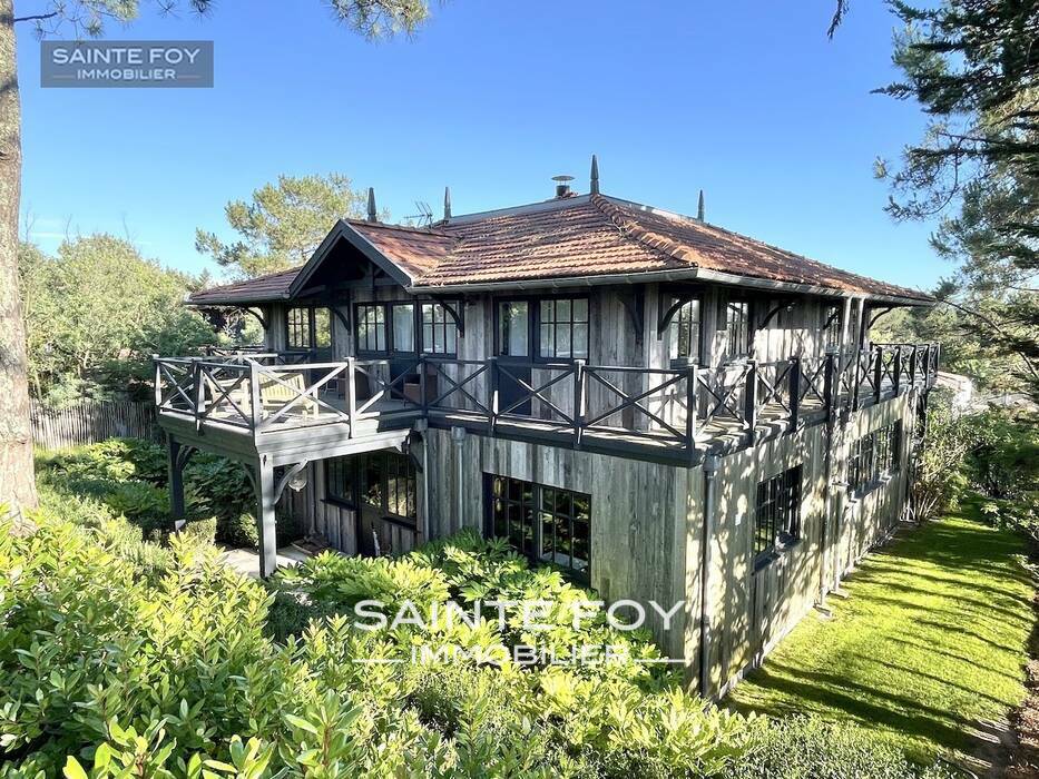 2020540 image1 - Sainte Foy Immobilier - Ce sont des agences immobilières dans l'Ouest Lyonnais spécialisées dans la location de maison ou d'appartement et la vente de propriété de prestige.