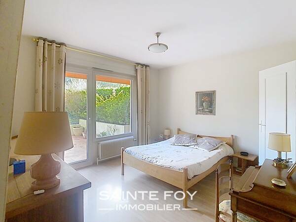 2026039 image8 - Sainte Foy Immobilier - Ce sont des agences immobilières dans l'Ouest Lyonnais spécialisées dans la location de maison ou d'appartement et la vente de propriété de prestige.