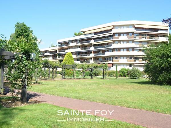 2026039 image10 - Sainte Foy Immobilier - Ce sont des agences immobilières dans l'Ouest Lyonnais spécialisées dans la location de maison ou d'appartement et la vente de propriété de prestige.