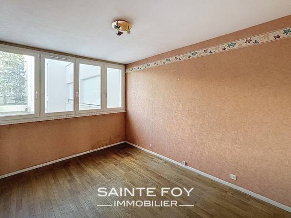 2025928 image6 - Sainte Foy Immobilier - Ce sont des agences immobilières dans l'Ouest Lyonnais spécialisées dans la location de maison ou d'appartement et la vente de propriété de prestige.