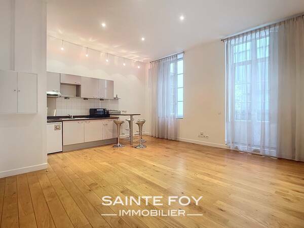 2026081 image4 - Sainte Foy Immobilier - Ce sont des agences immobilières dans l'Ouest Lyonnais spécialisées dans la location de maison ou d'appartement et la vente de propriété de prestige.