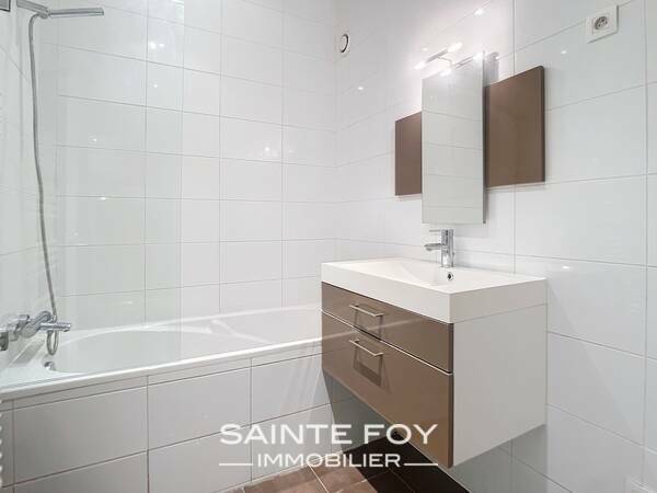 2026081 image9 - Sainte Foy Immobilier - Ce sont des agences immobilières dans l'Ouest Lyonnais spécialisées dans la location de maison ou d'appartement et la vente de propriété de prestige.