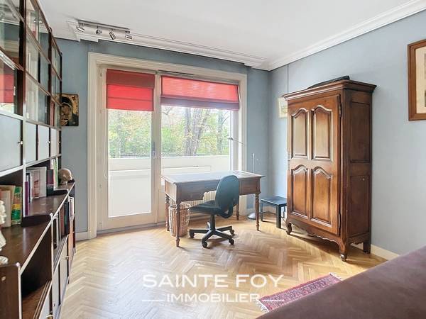 2026091 image9 - Sainte Foy Immobilier - Ce sont des agences immobilières dans l'Ouest Lyonnais spécialisées dans la location de maison ou d'appartement et la vente de propriété de prestige.