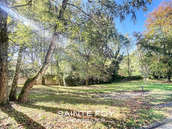 2024967 image10 - Sainte Foy Immobilier - Ce sont des agences immobilières dans l'Ouest Lyonnais spécialisées dans la location de maison ou d'appartement et la vente de propriété de prestige.